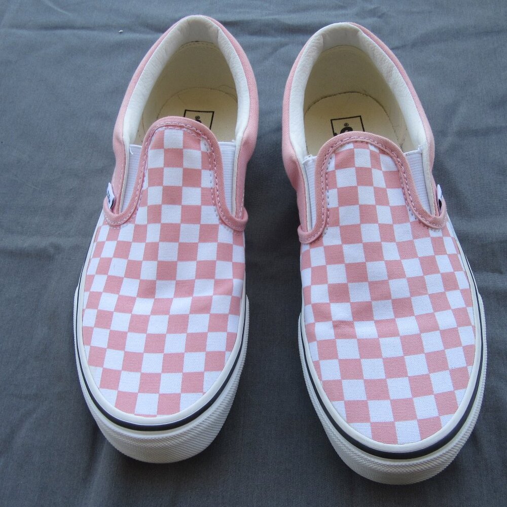 Vans pink checkered juniors 6.5 slip ons